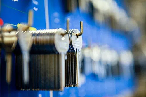 Locksmith Master Store Sunnyside, NY 718-489-9784 - lock-smith